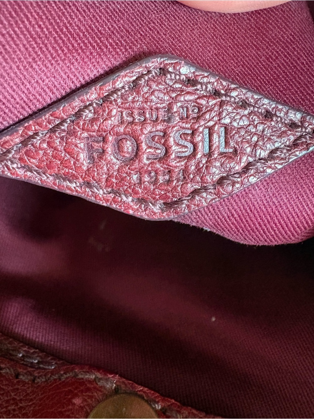 Fossil Genuine Leather Satchel | Burgundy Pebbled Leather | Brass key Charm - Picture 8 of 11